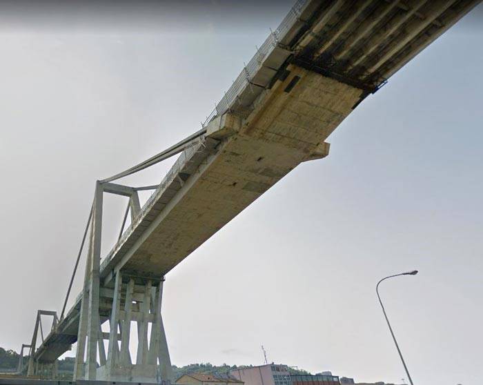 Immagine Google del viadotto Polcevera prima del crollo