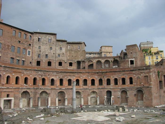 I lavori di restauro e miglioramento sismico della parte superiore dei Mercati di Traiano.