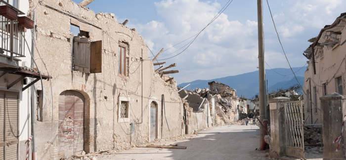 terremoto-macerie_700.jpg