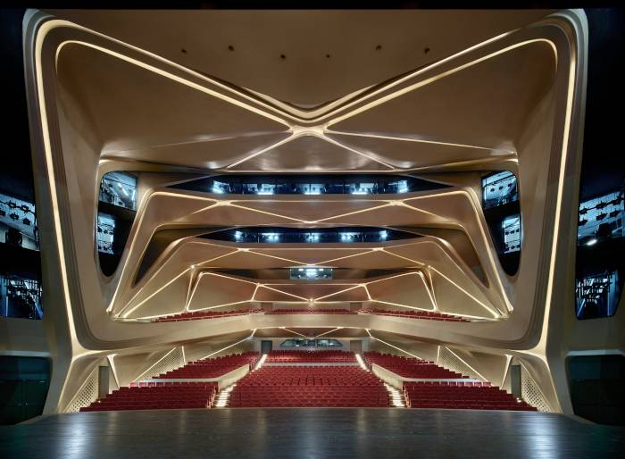 Grand Theatre, interno, Civic Art Centre di Jinwan, Zhuhai, Zaha Hadid Architects