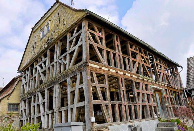 Le costruzioni a intelaiatura pesante di legno massello