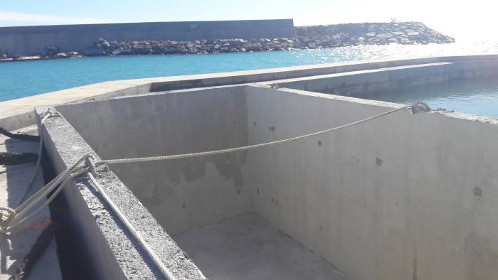 Vasche in calcestruzzo alloggiate in mare, esenti da alcuna infiltrazione
