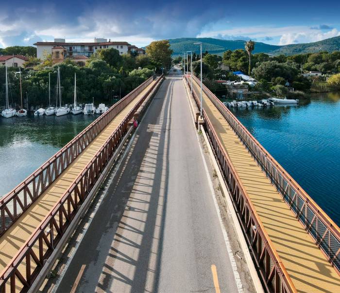 Riqualificazione di passaggi ciclopedonali, ponte di Fertilia (SS)