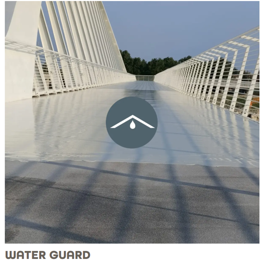 Superficie impermeabilizzata di una passerella pedonale moderna con sistema WATER GUARD, tecnologia per la protezione dall’acqua e la durabilità delle infrastrutture.