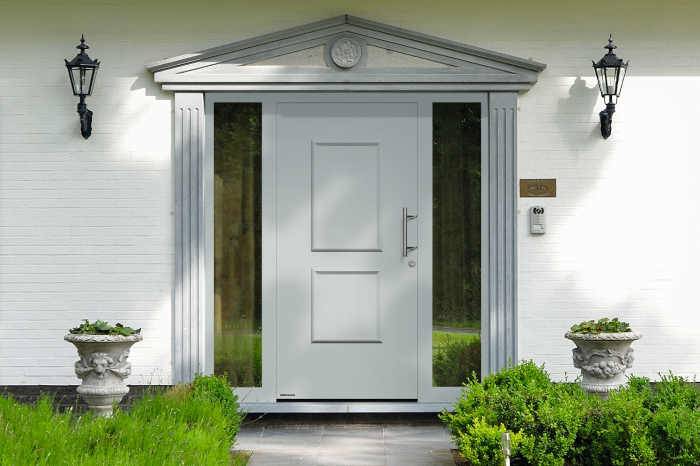 La porta d’ingresso ThermoSafe Hörmann si veste di accenti in stile new classic