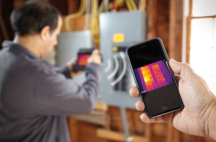 termocamera-T530-FLIR-2.jpg