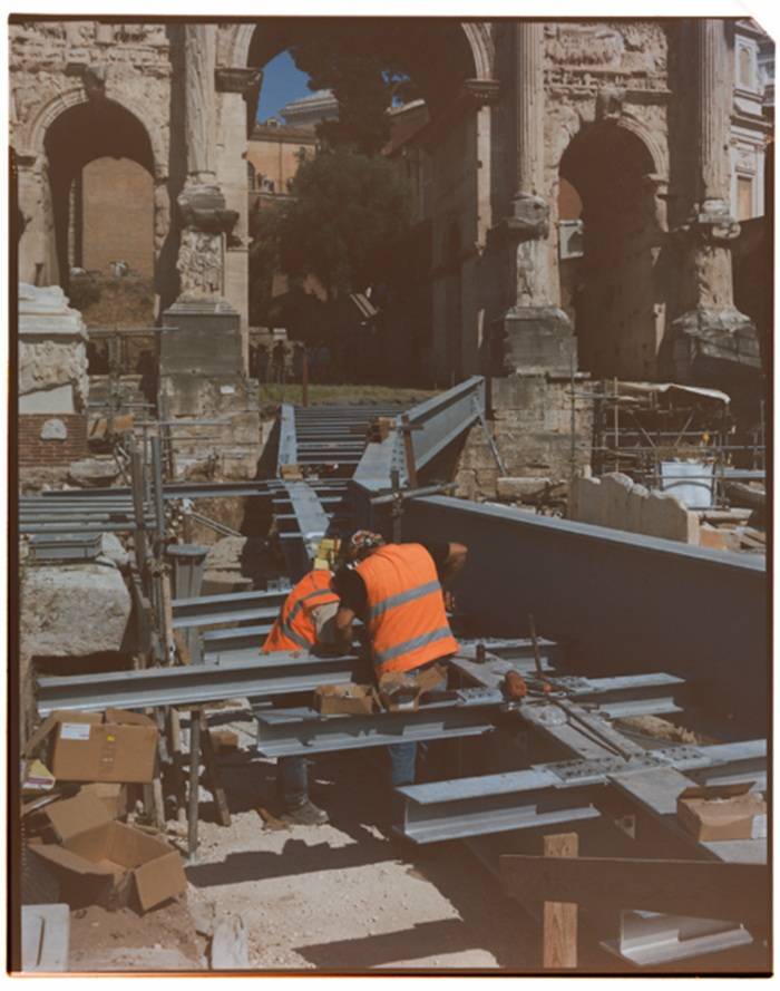 Nuova sistemazione, copertura e allestimento del Lapis Niger nel Parco Archeologico del Colosseo a Roma, sviluppato dallo studio d'architettura Peluffo & Partners (PP).