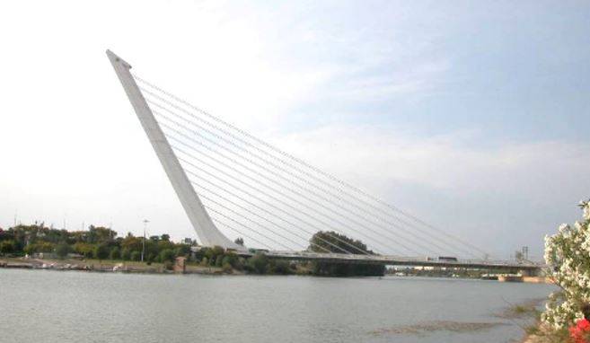 Ponte Alamillo a Siviglia (Santiago Calatrava) 