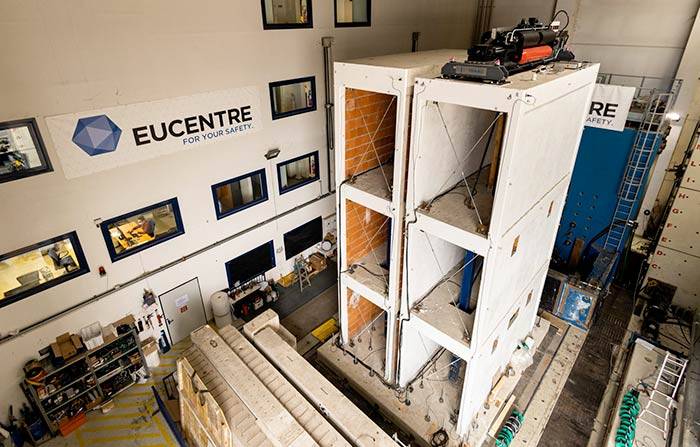 Le prove di laboratorio di I-Pro 1 presso Eucentre