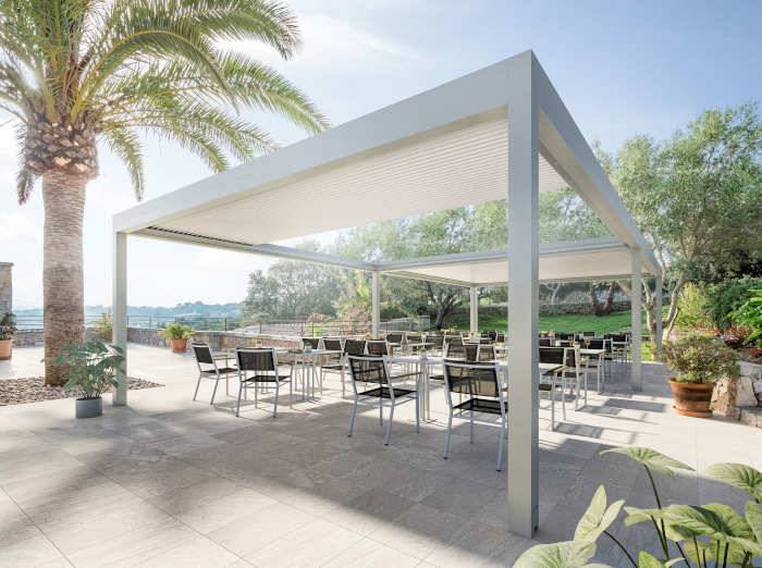 Sway, la pergola bioclimatica di Gibus