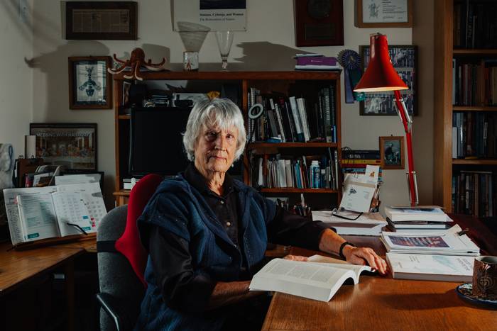 Biennale Architettura 2025: Donna Haraway, Leone d'Oro alla Carriera