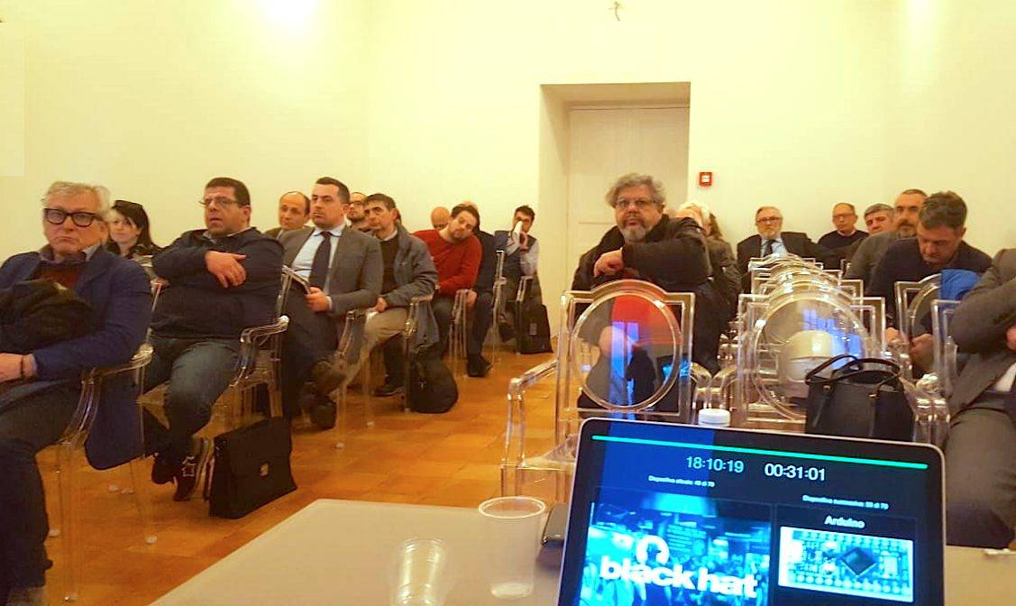 intercettazioni-telefoniche-aula.jpg
