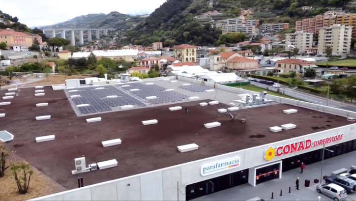 Tetto verde firmato Leca per il nuovo superstore di Vallecrosia