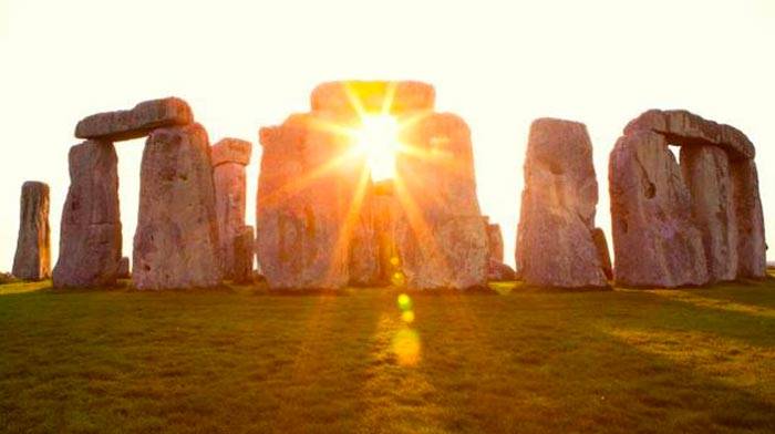 stonehenge.jpg