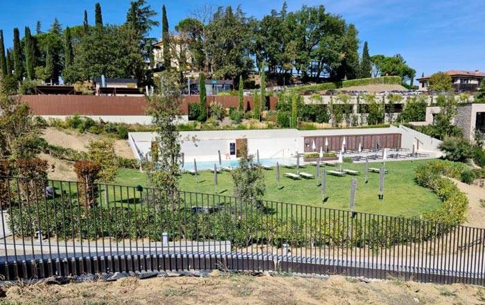 Un parcheggio mimetizzato nello splendido contesto di Palazzo di Varignana