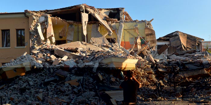 il crollo della scuola ad amatrice