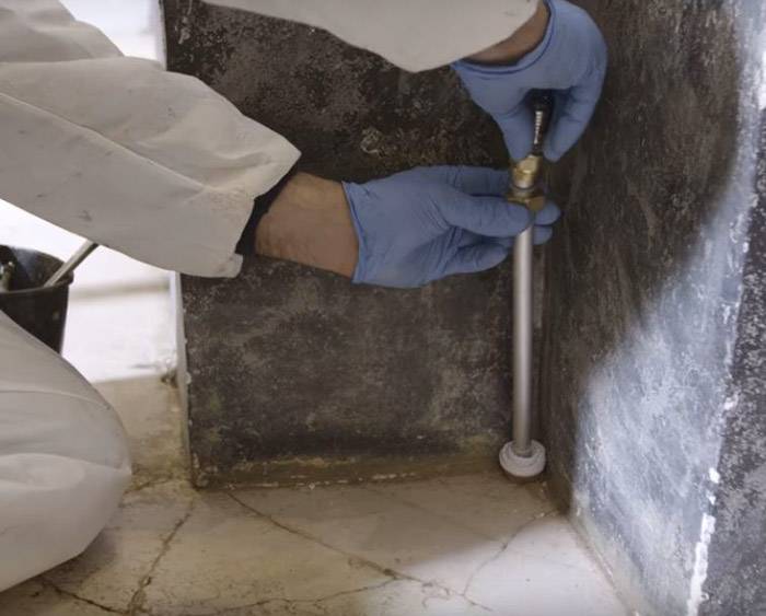 fase di iniezione della resina
