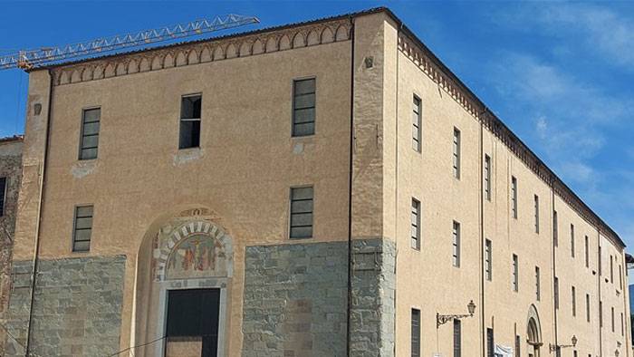 Intonaco eco-compatibile della gamma FerriBIO per il recupero del complesso di San Lorenzo a Pistoia.