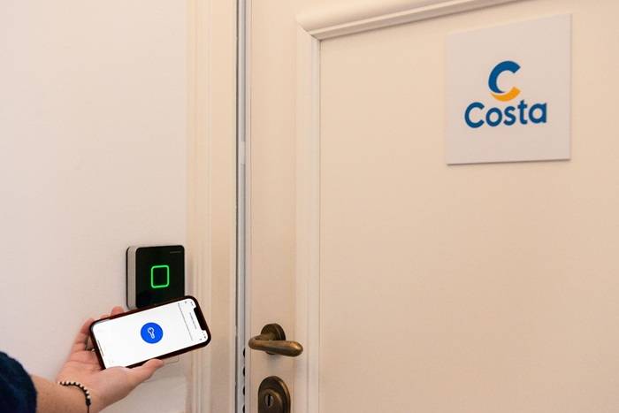 Sistemi di controllo accessi indipendenti. dormakaba