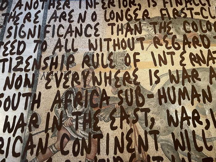 Wangechi Mutu presente con una mostra temporanea dal titolo “Poemi della terra nera”, curata da Cloé Perrone, dal titolo “The Grains of words”.