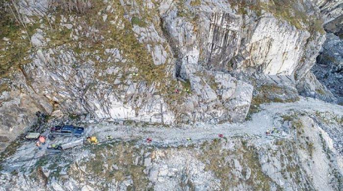 Fotogrammetria da drone e terrestre applicata alla meccanica delle rocce