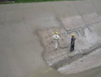 Trattamento preventivo di strutture idrauliche in calcestruzzo soggette all'attacco di biodeteriogeni