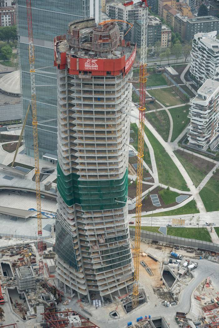 Generali-Tower-Redesco_Tower-in-construction.jpg