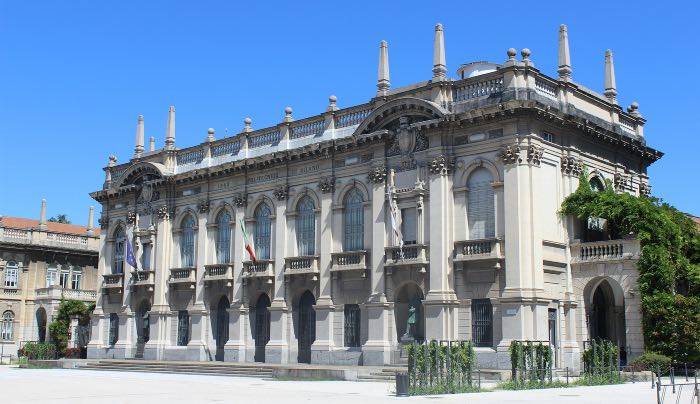 Il Politecnico di Milano lancia un bando per dieci borse di studio per le ragazze