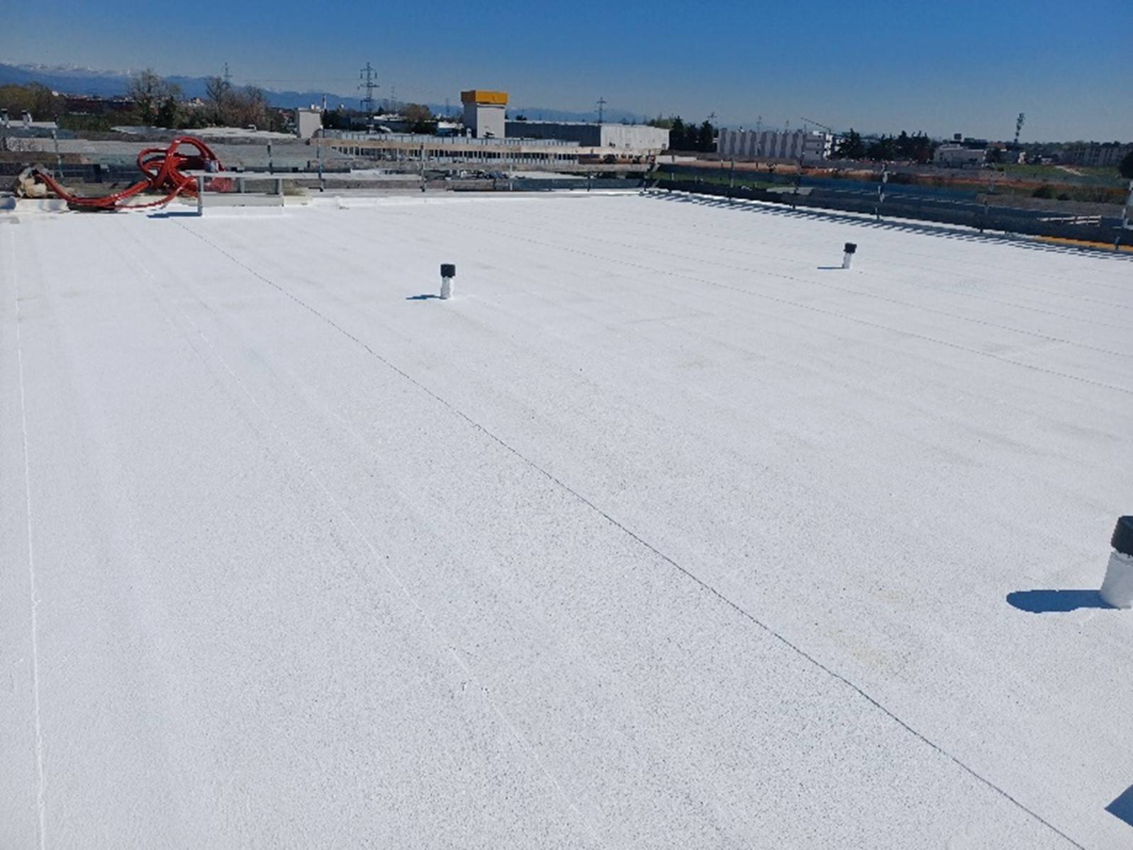Impermeabilizzazione copertura con impianto fotovoltaico
