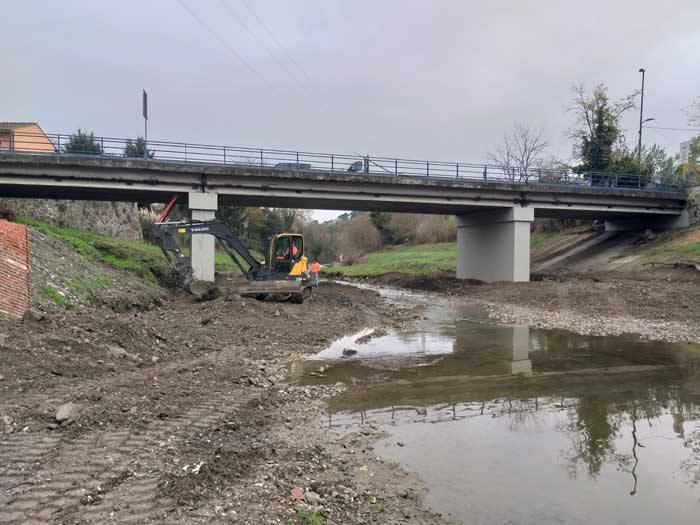 Draco: Vista del Ponte della Gora a ripristino di pile e pulvini terminato