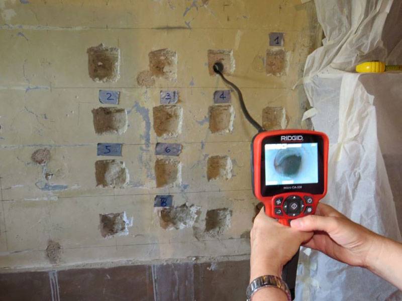 Videoendoscopia preliminare per valutare la presenza di vuoti e la qualità muraria