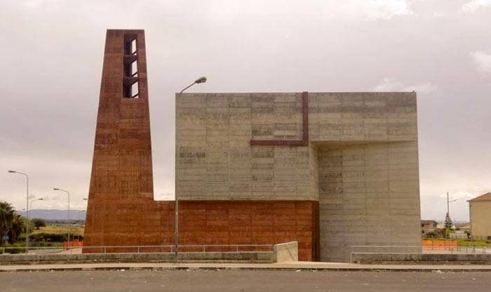 Edificio di culto a Niscemi: soluzioni tecniche originali per una struttura non convenzionale