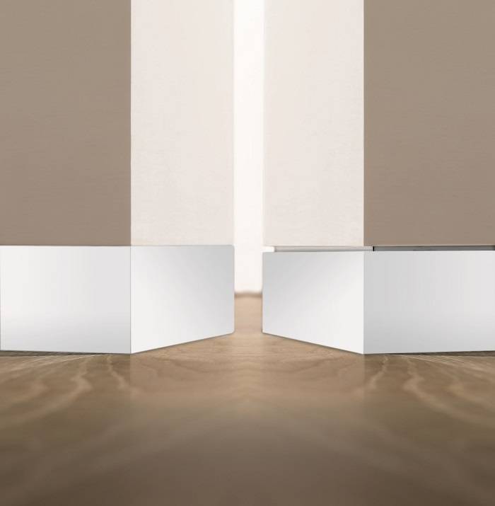 proskirting bianco 2.jpg