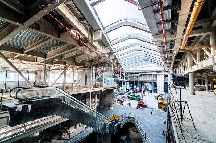 Hadid-Podium-Redesco_Construction-from-the-Cinemas.jpg