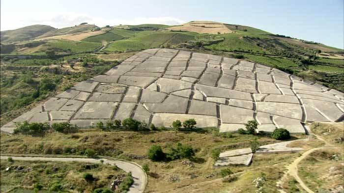 cretto-gibellina-alberto-burri.jpg
