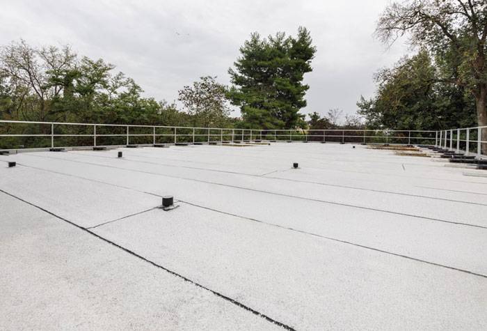 Riqualificazione energetica scuole: isolamento a cappotto e coperture ad alte prestazioni Saint-Gobain per la scuola Carlo Antognini di Ancona