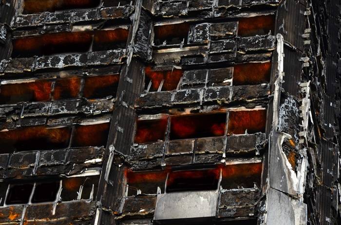 Incendio Grenfell Tower Londra.