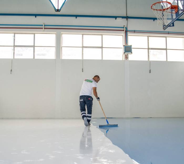 Riqualificazione pavimentazioni scolastiche: il case study di DRACOFLOOR GYMNASIUM nella palestra di Galeata