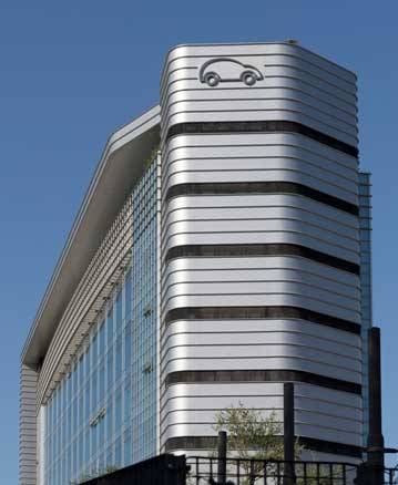 Il restyling esterno dell'edificio sede dell'ald-automotive
