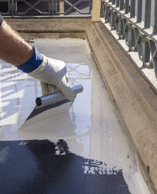 Impermeabilizzazione con la membrana poliuretanica pronta all'uso Purtop Easy di Mapei