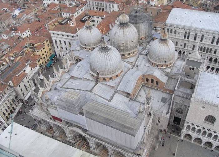 costruzione dell’impianto di protezione dai fulmini della Basilica di San Marco a Venezia